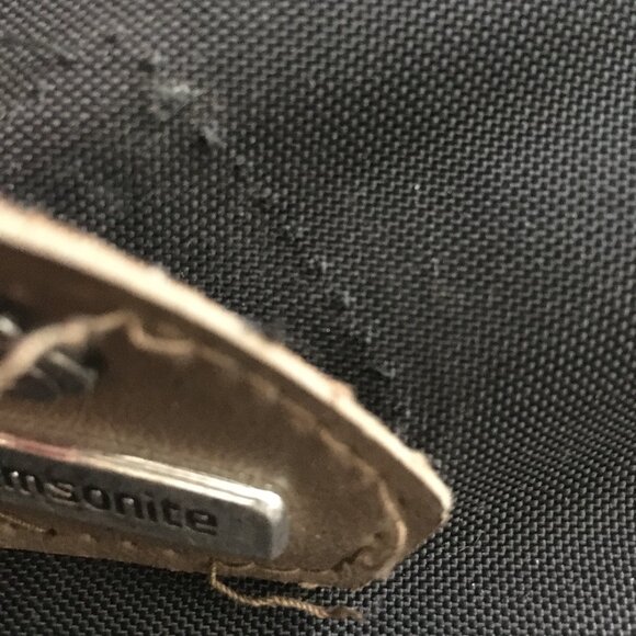 Vintage Samsonite Travel Garment Suitcase with Extra Garment Bag - Picture 10 of 15